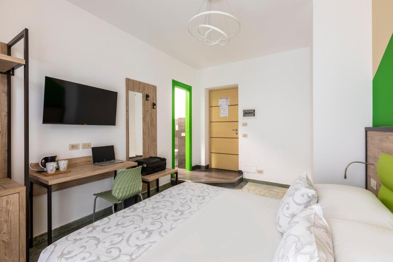 La Riviere Guesthouse Trastevere Рим Екстериор снимка